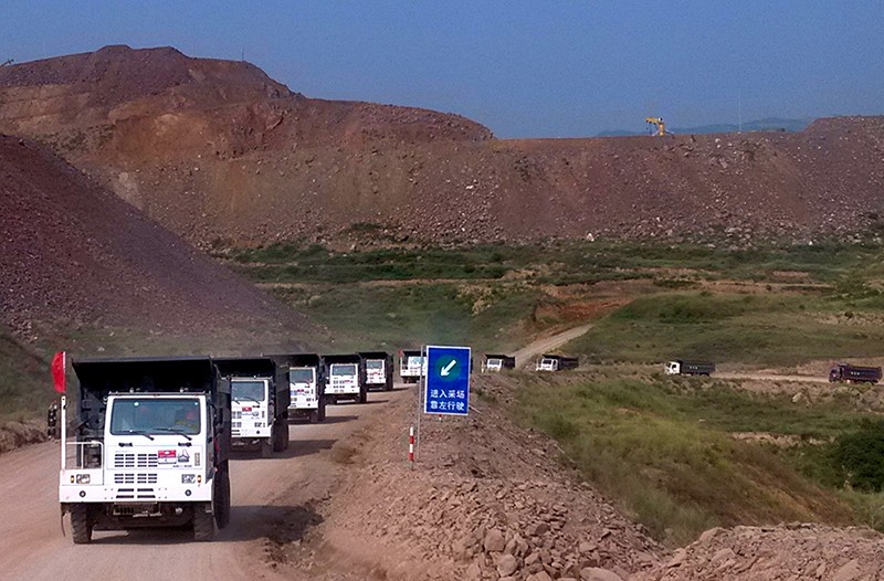 Load Team two vehicles